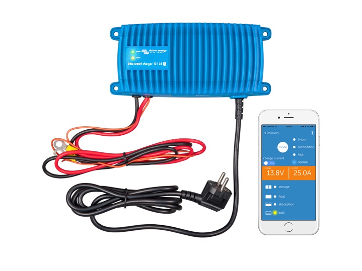 Nabíječka Victron Energy BlueSmart 12V/25A, 50-200Ah, IP67 vodotěsná