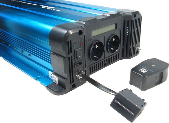 Měnič napětí 24V/230V 3000W, USB, Solarvertech FS3000, čistá sinusovka, dálkové ovládání drátové