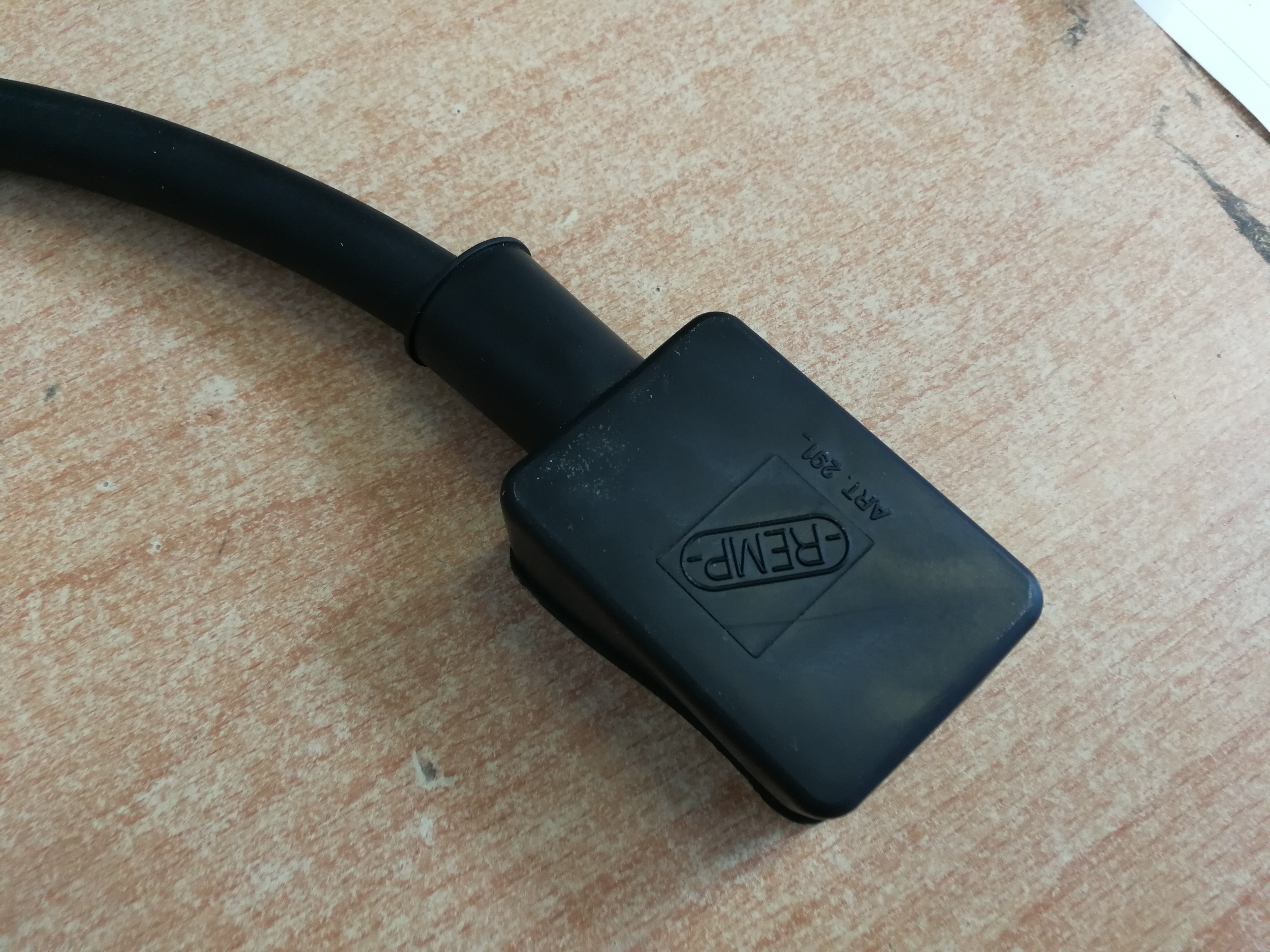 Kabelový propoj blokových baterií s autobateriovými póly - kabel Cu 35mm