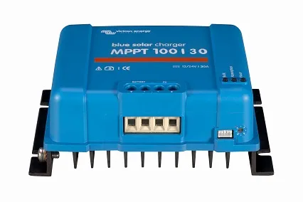 MPPT solární regulátor Victron Energy 100/30 napětí panelů 100V, 30A, Baterie 12V/440Wp nebo 24V/880Wp