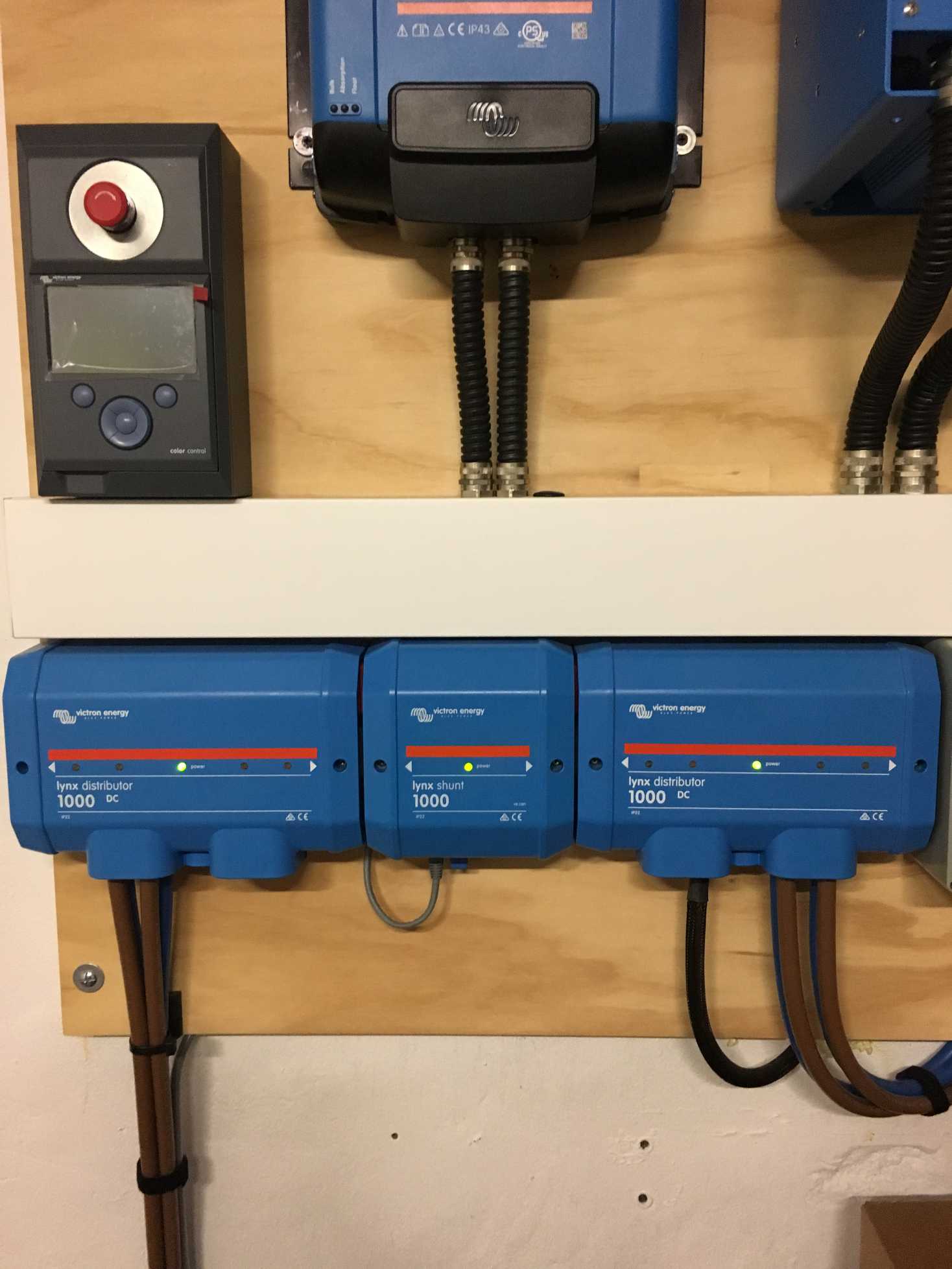 Victron Energy Lynx Distributor
