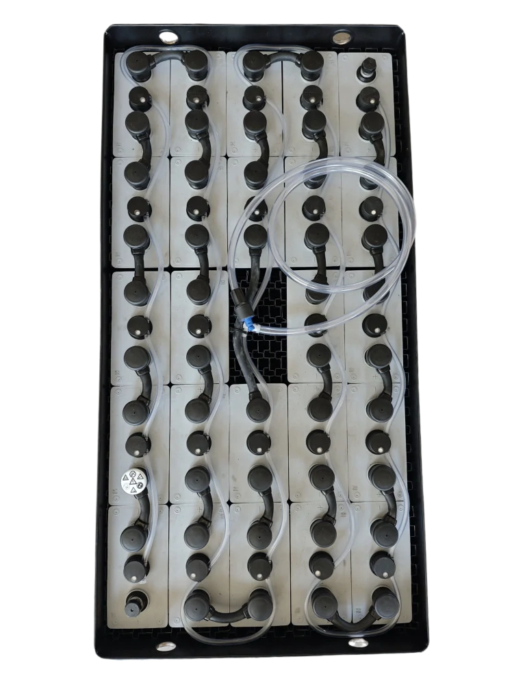 Trakční baterie BCH Battery 48V 5PzS625 s Aquamatic systémem, 1027 x 526 x 612 mm DIN B