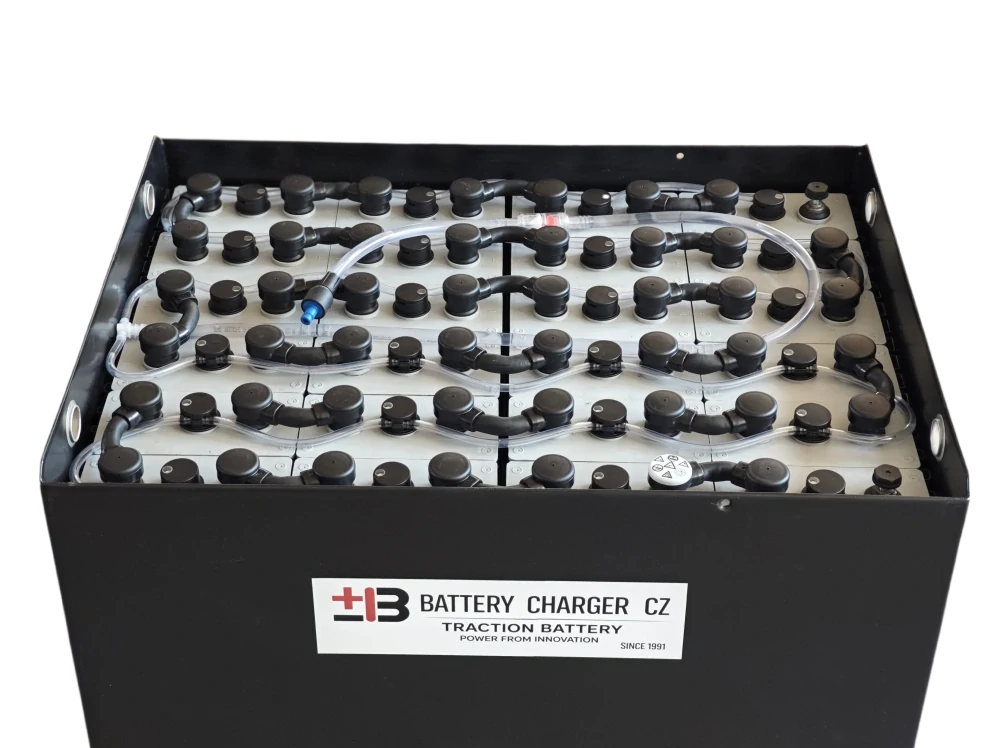 Trakční baterie BCH Battery 48V 5PzS575 s Aquamatic systémem, 827 x 627 x 612 mm DIN A