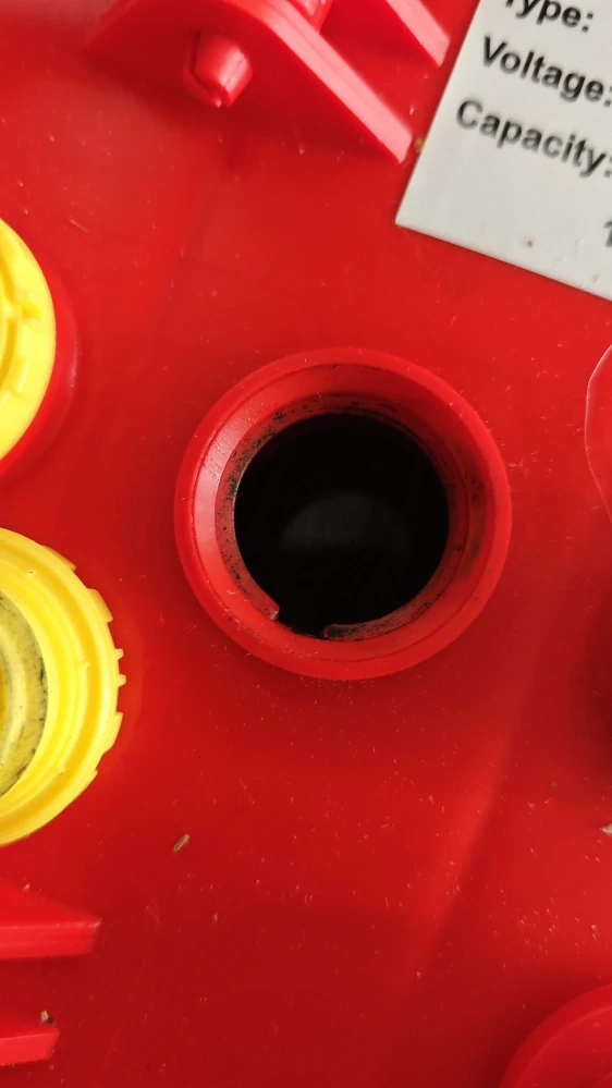 Aquamatic Zátka BFS III, M27 C51000 pro Blokové baterie typu TROJAN, fg-FORTE, ENERSYS, GLOBE POWER, BANNER